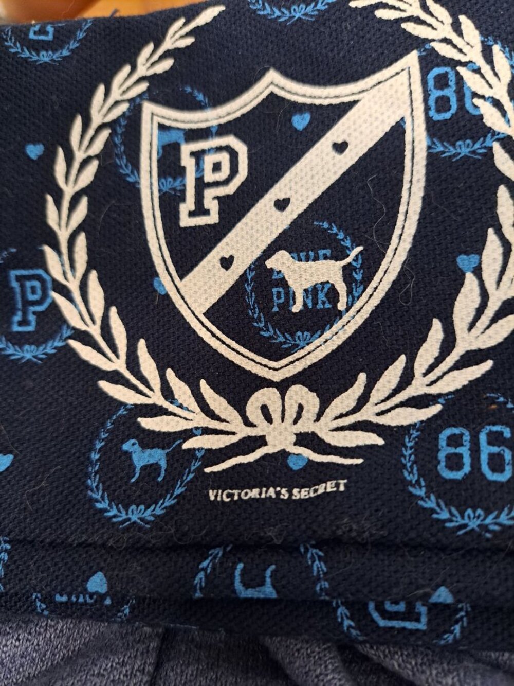 New Vtg PINK Victorias Secret Blue University Crest Logo Travel Cosmetic  Bag - Picture 6 of 7